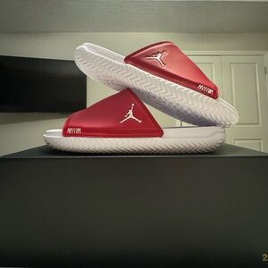 Jordan Play Slide Varsity Red/White Slides